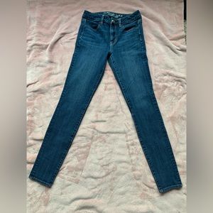 American Eagle High rise Jegging size 2